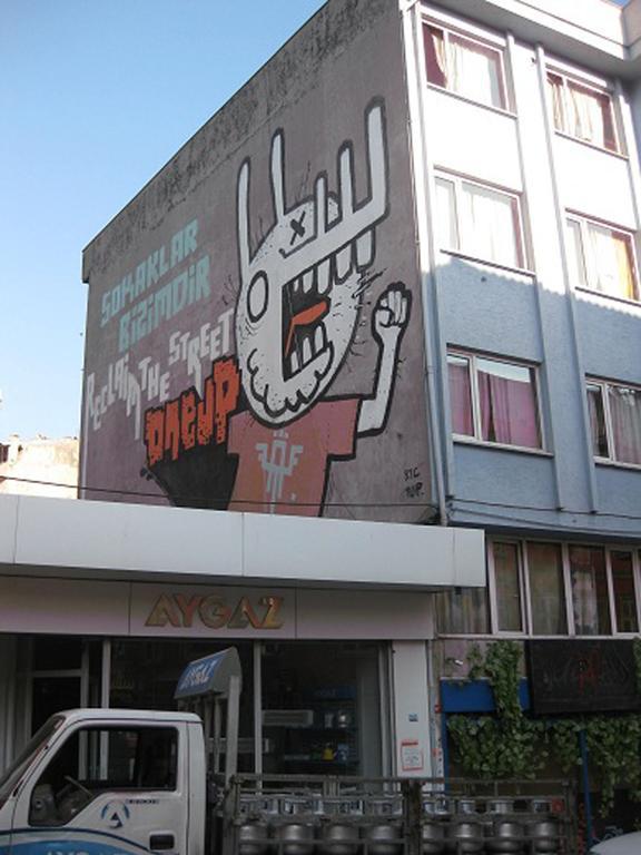 Neverland Hostel Istanbul Exterior photo